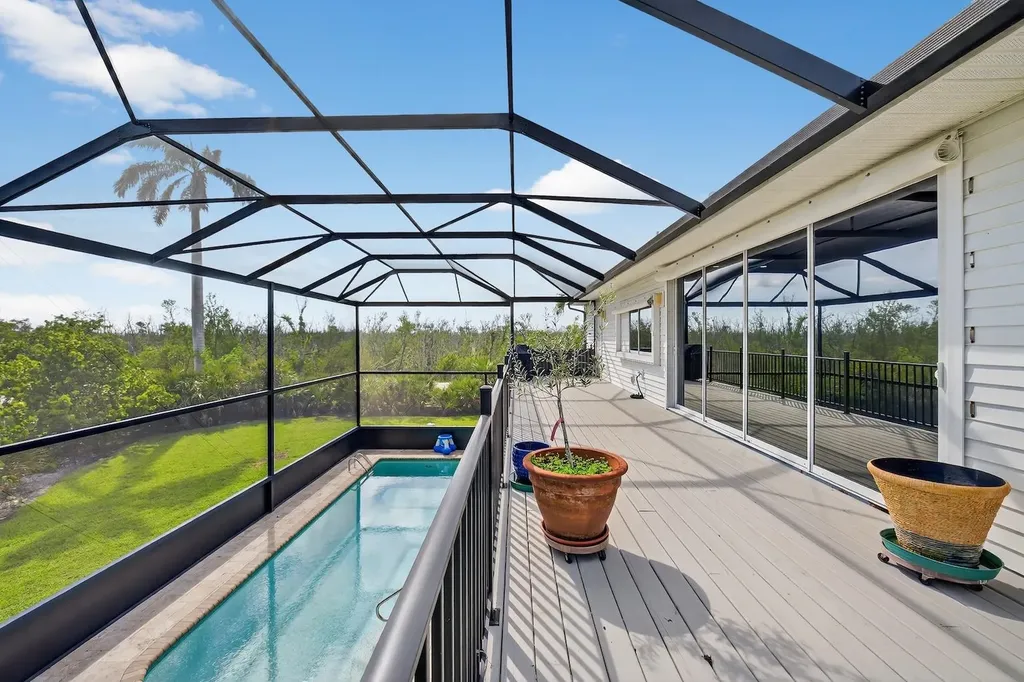 1537 Sand Castle Road Sanibel FL 33957