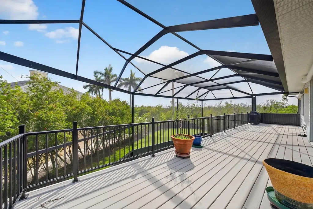 1537 Sand Castle Road Sanibel FL 33957