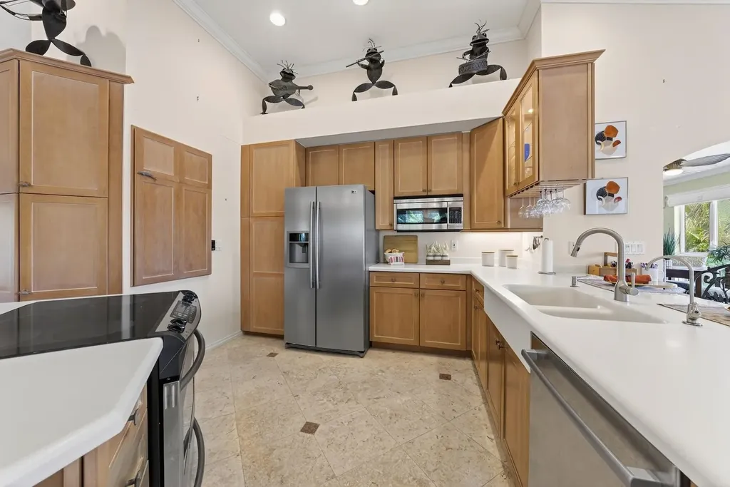 6120 Henderson Road Sanibel FL 33957