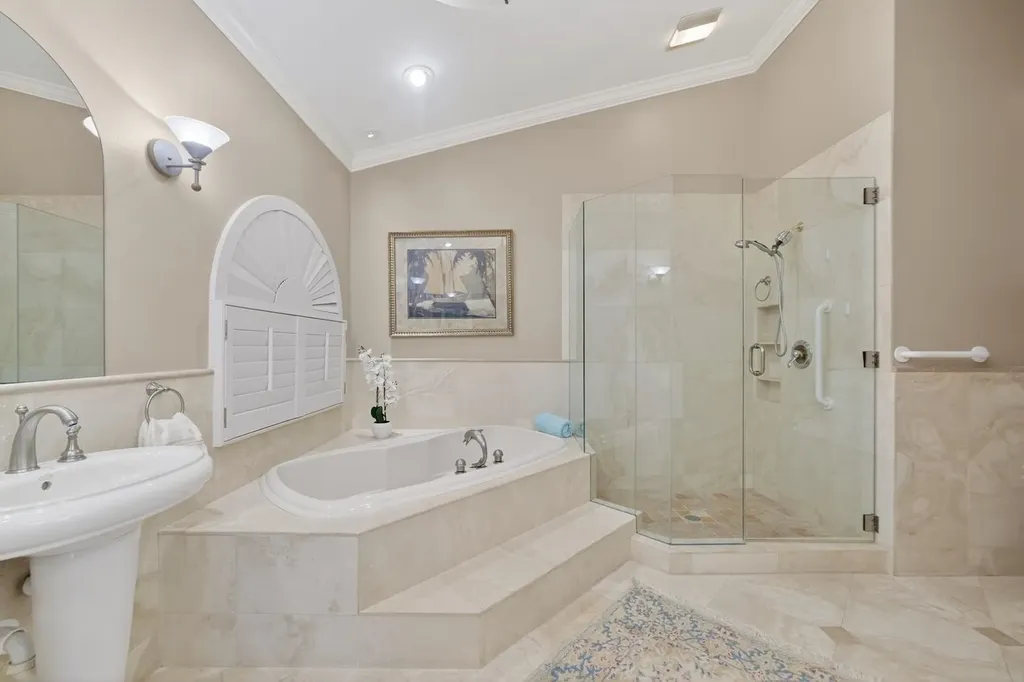 6120 Henderson Road Sanibel FL 33957