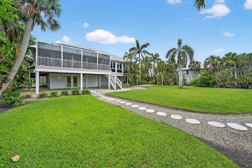 6120 Henderson Road Sanibel FL 33957