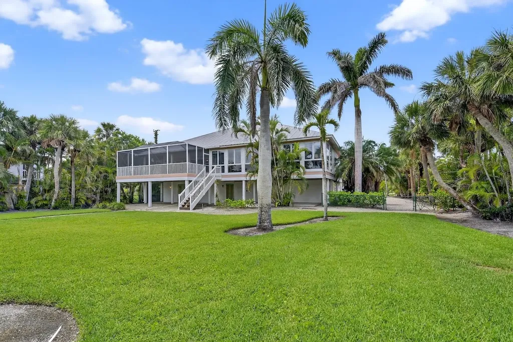 6120 Henderson Road Sanibel FL 33957