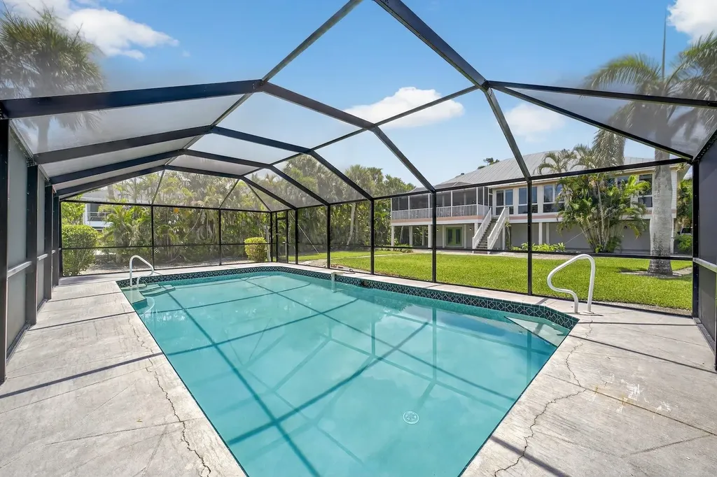 6120 Henderson Road Sanibel FL 33957