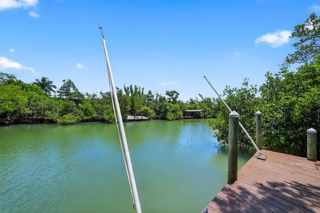 6120 Henderson Road Sanibel FL 33957