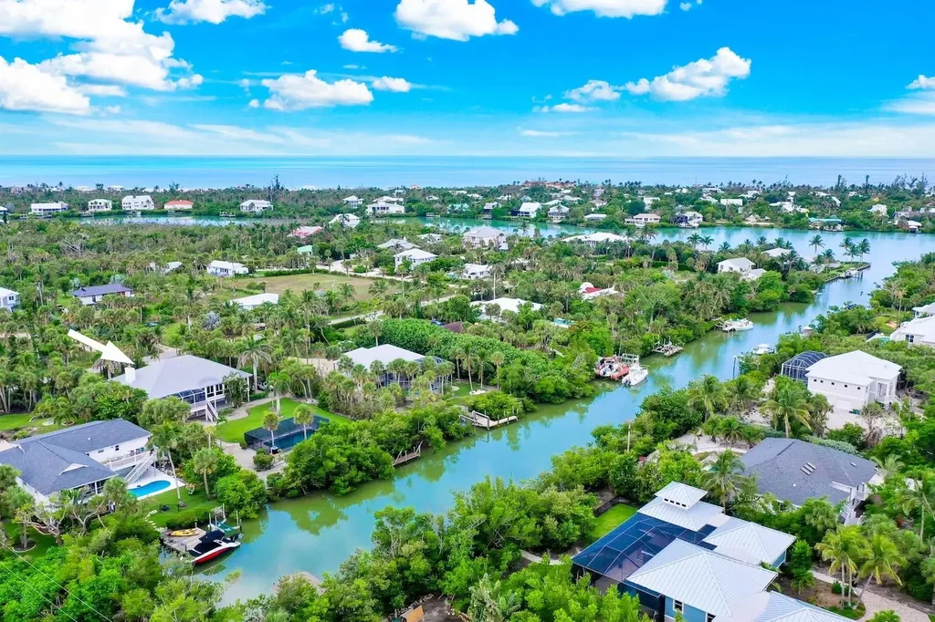 6120 Henderson Road Sanibel FL 33957