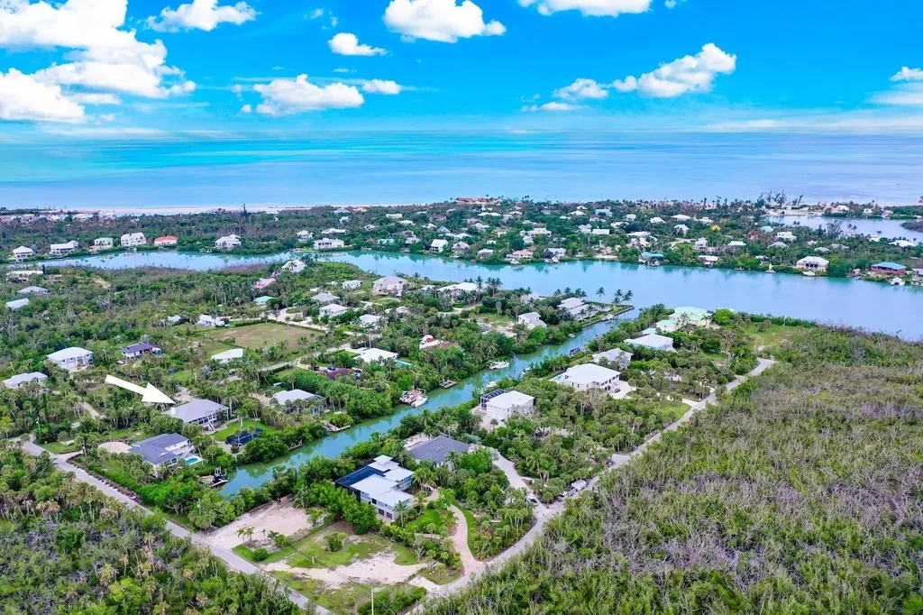 6120 Henderson Road Sanibel FL 33957