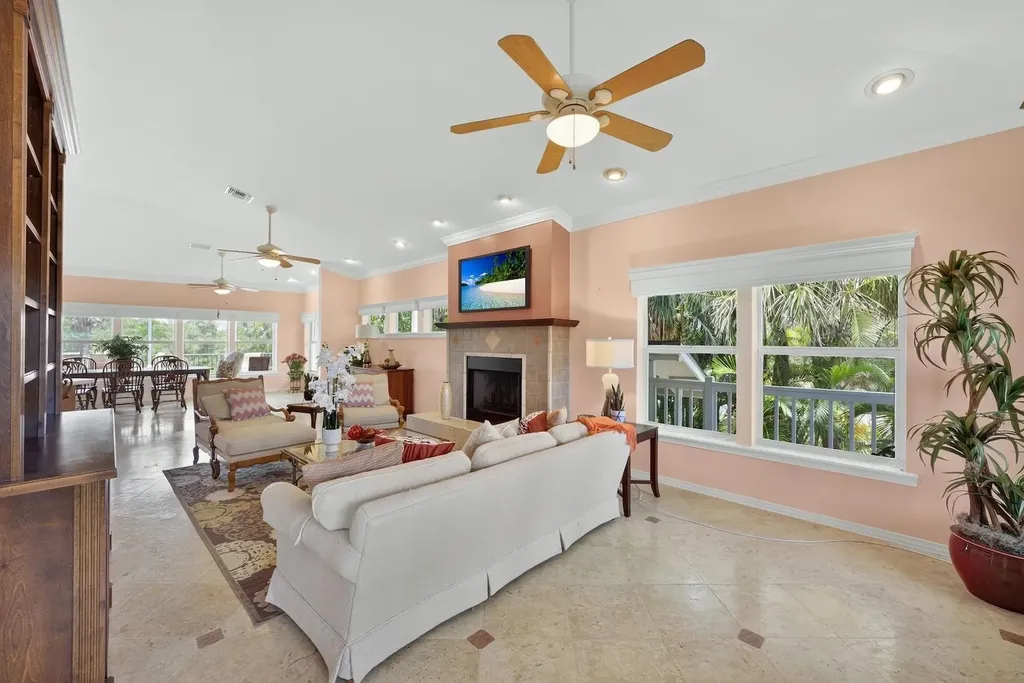 6120 Henderson Road Sanibel FL 33957