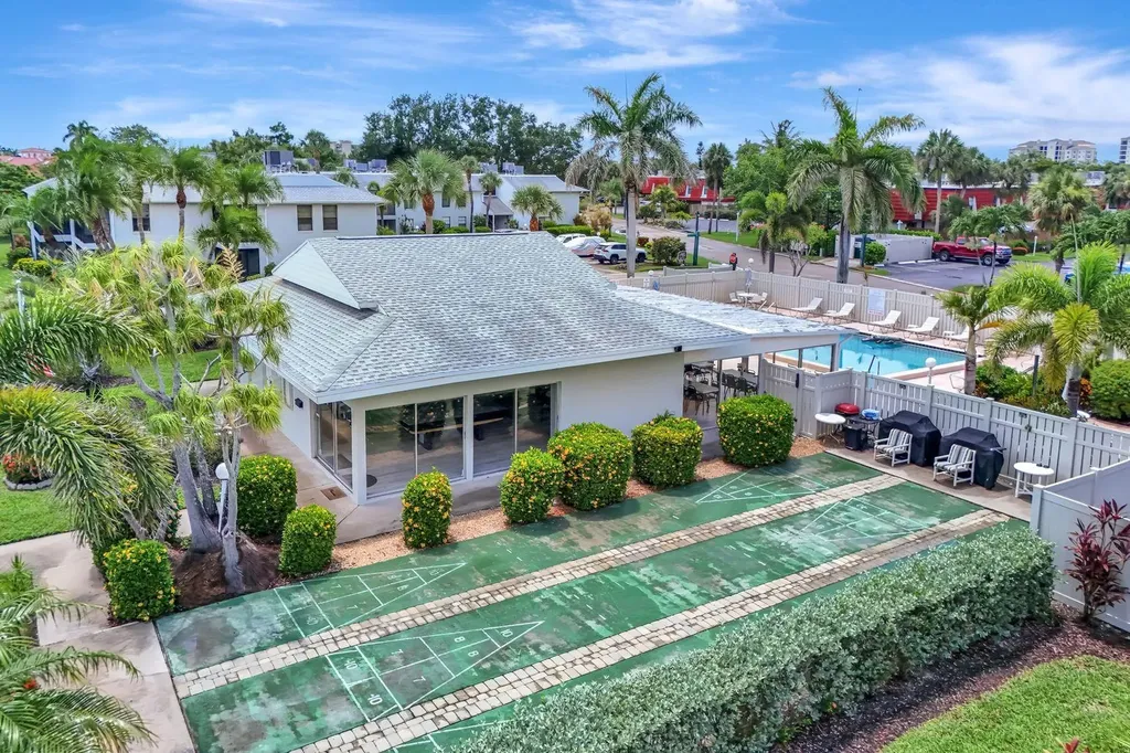 7105 Quail Run Court W Fort Myers FL 33908