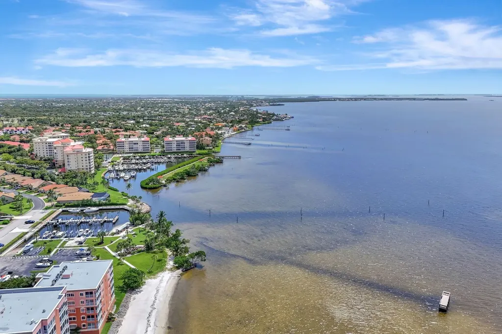 7105 Quail Run Court W Fort Myers FL 33908