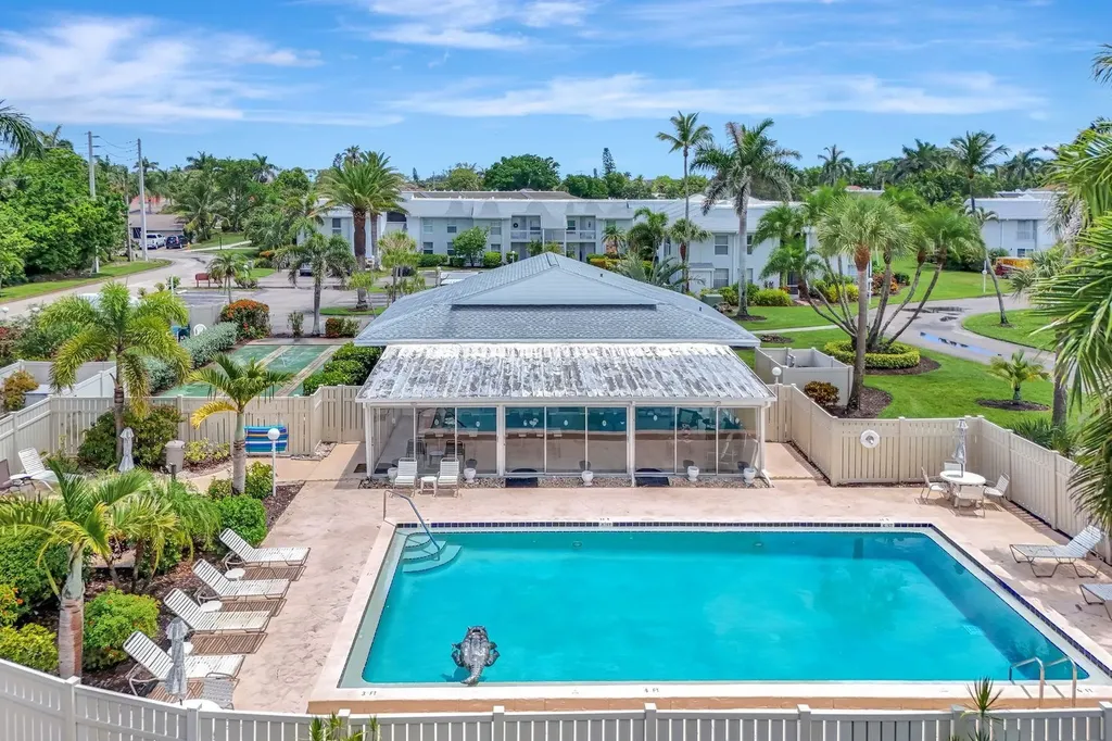 7105 Quail Run Court W Fort Myers FL 33908