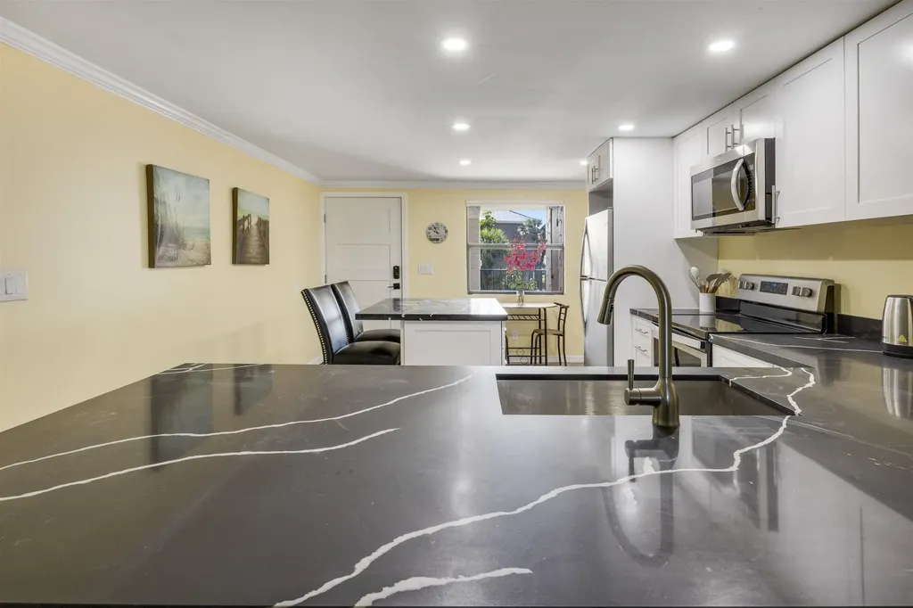 2445 W Gulf Drive Sanibel FL 33957