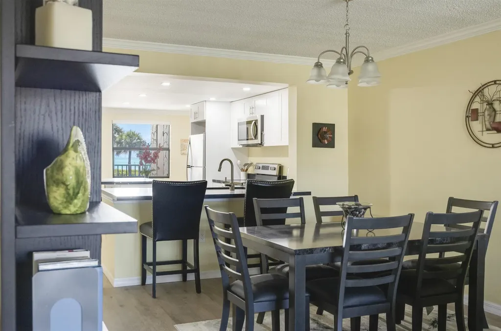 2445 W Gulf Drive Sanibel FL 33957