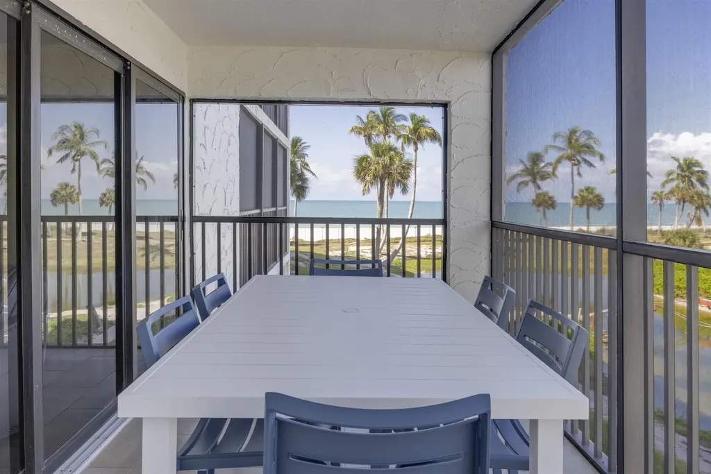 2445 W Gulf Drive Sanibel FL 33957