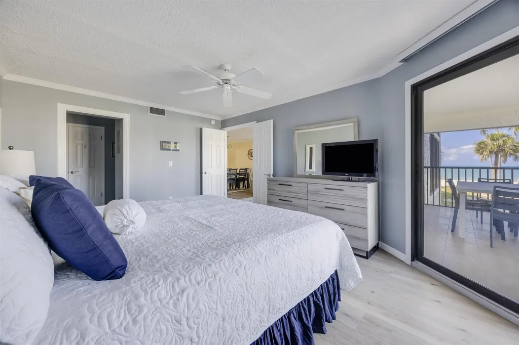 2445 W Gulf Drive Sanibel FL 33957