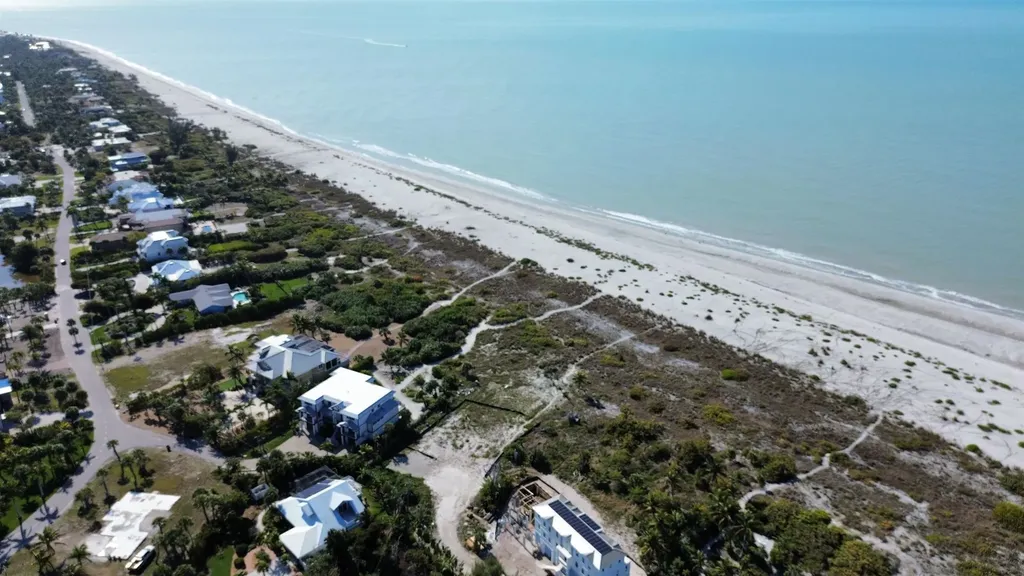 4741 Tradewinds Drive Sanibel FL 33957