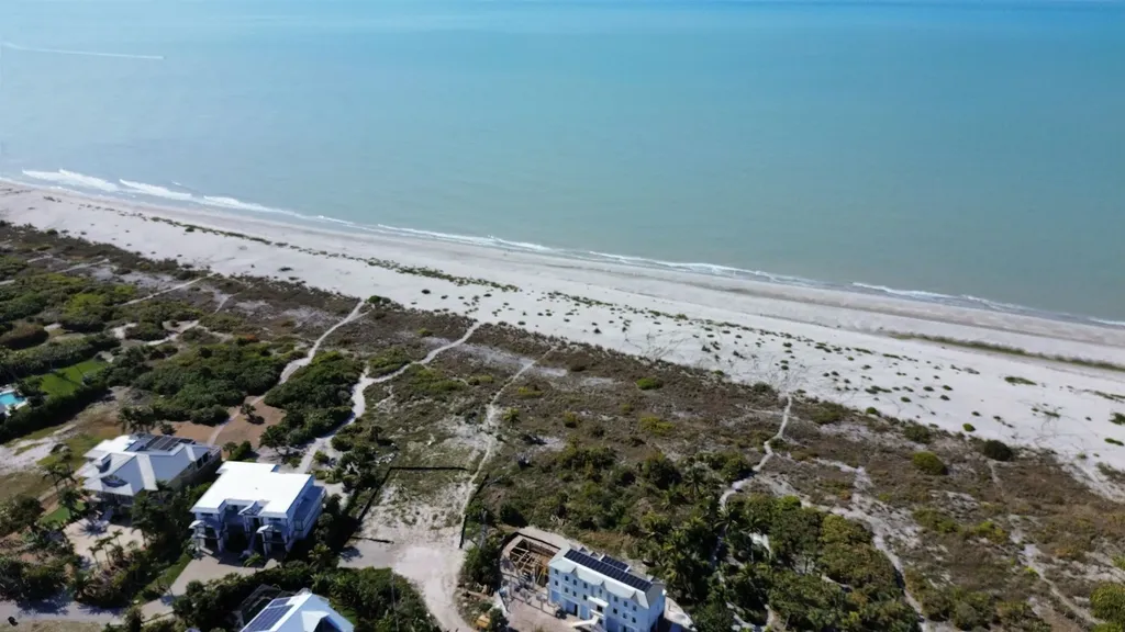 4741 Tradewinds Drive Sanibel FL 33957