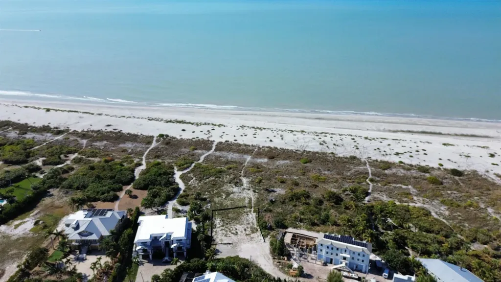 4741 Tradewinds Drive Sanibel FL 33957