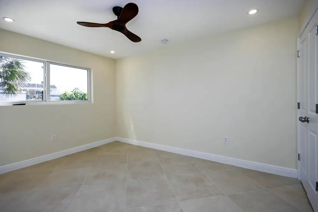 827 E Gulf Drive Sanibel FL 33957