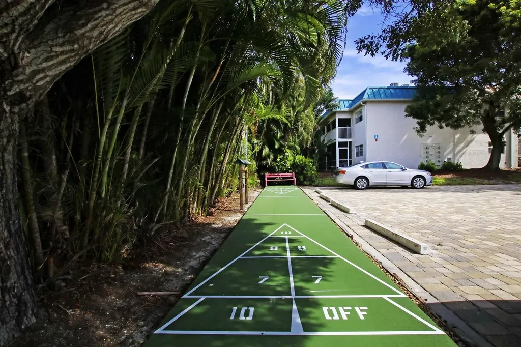 827 E Gulf Drive Sanibel FL 33957