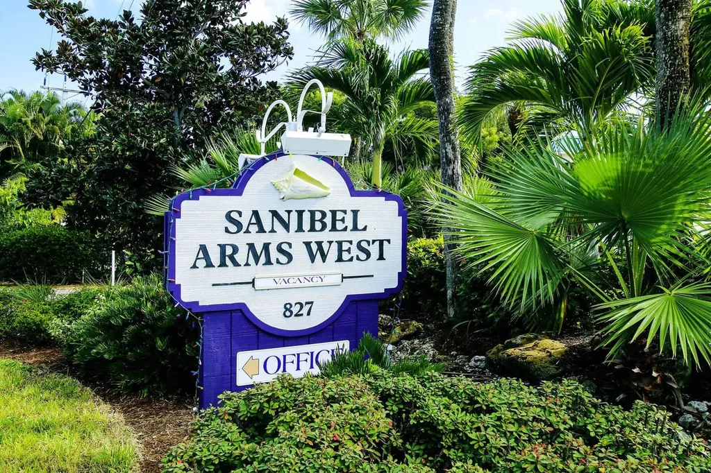 827 E Gulf Drive Sanibel FL 33957