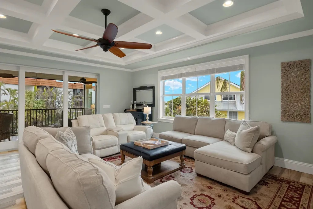 1114 Seagrape Lane Sanibel FL 33957