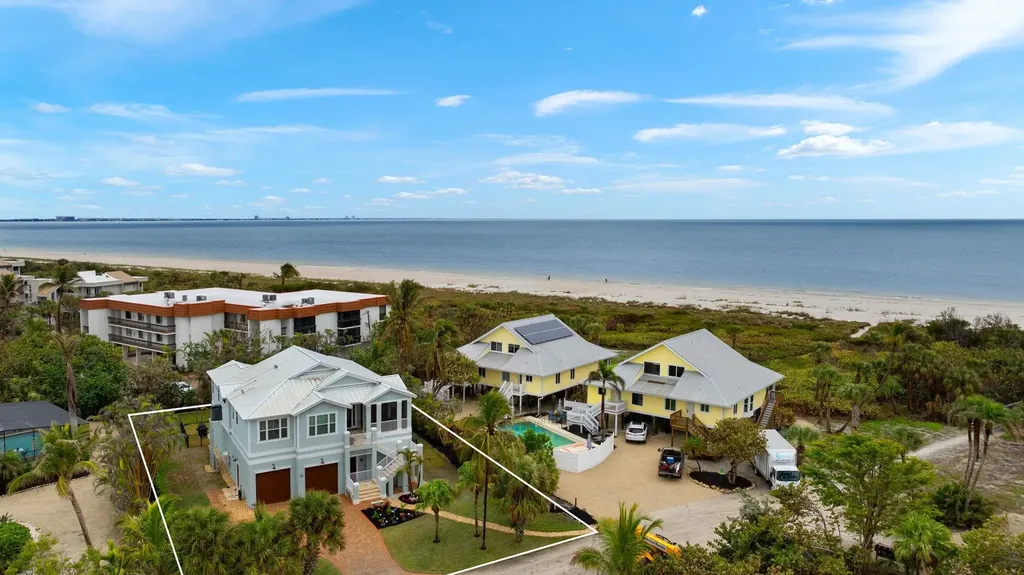 1114 Seagrape Lane Sanibel FL 33957