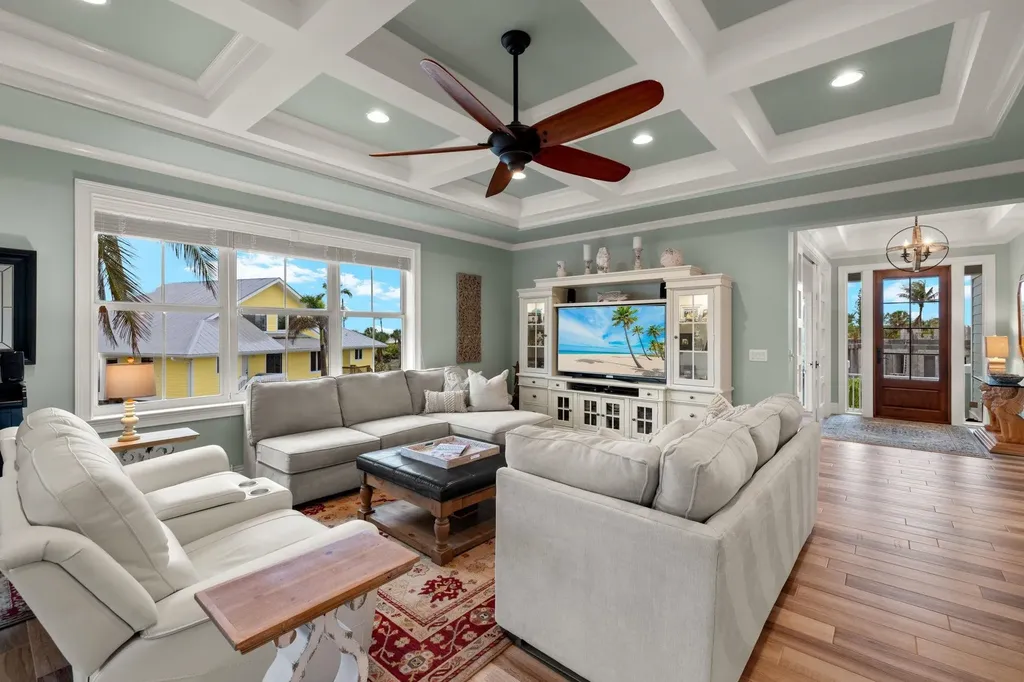 1114 Seagrape Lane Sanibel FL 33957