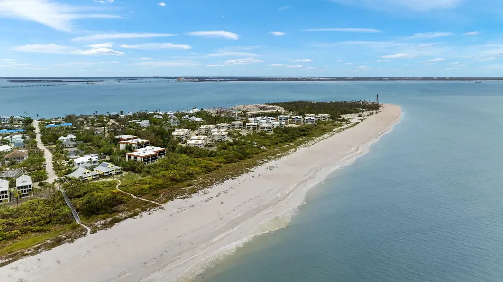 1114 Seagrape Lane Sanibel FL 33957