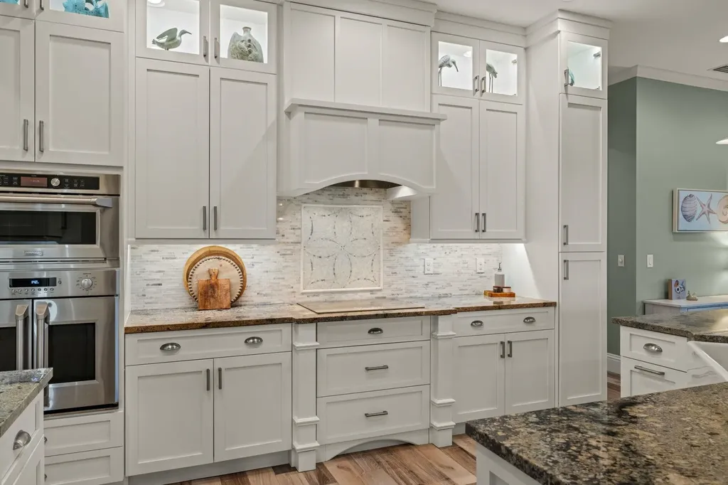 1114 Seagrape Lane Sanibel FL 33957