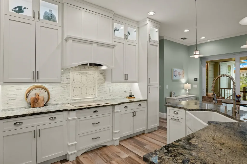 1114 Seagrape Lane Sanibel FL 33957