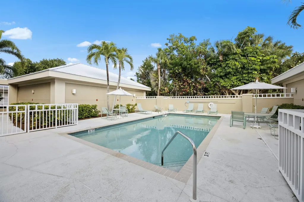 5657 Baltusrol Court Sanibel FL 33957