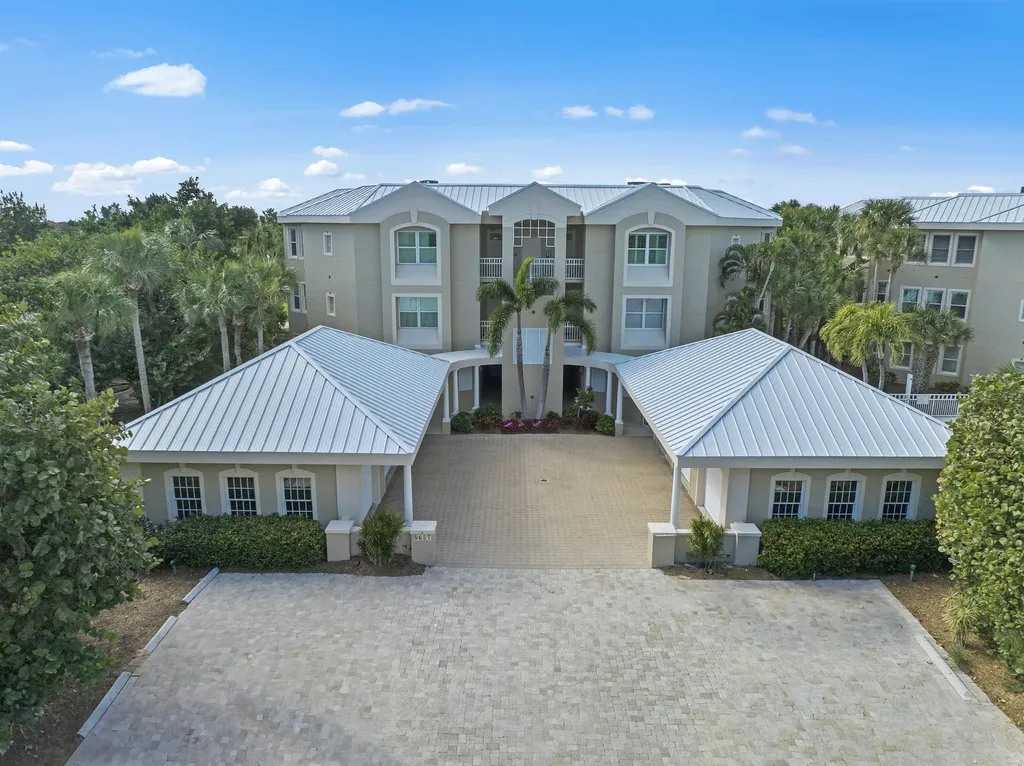 5657 Baltusrol Court Sanibel FL 33957