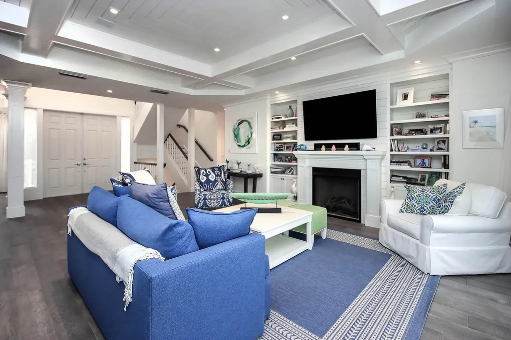 1656 Hibiscus Drive Sanibel FL 33957