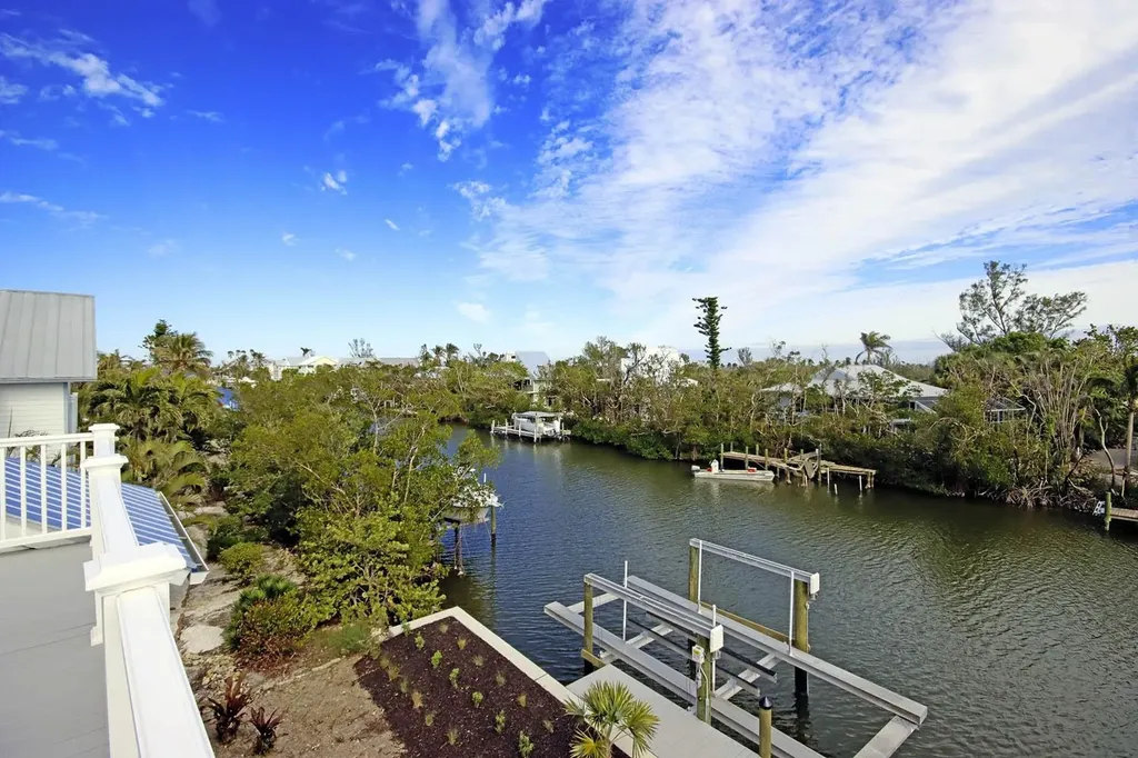 1656 Hibiscus Drive Sanibel FL 33957
