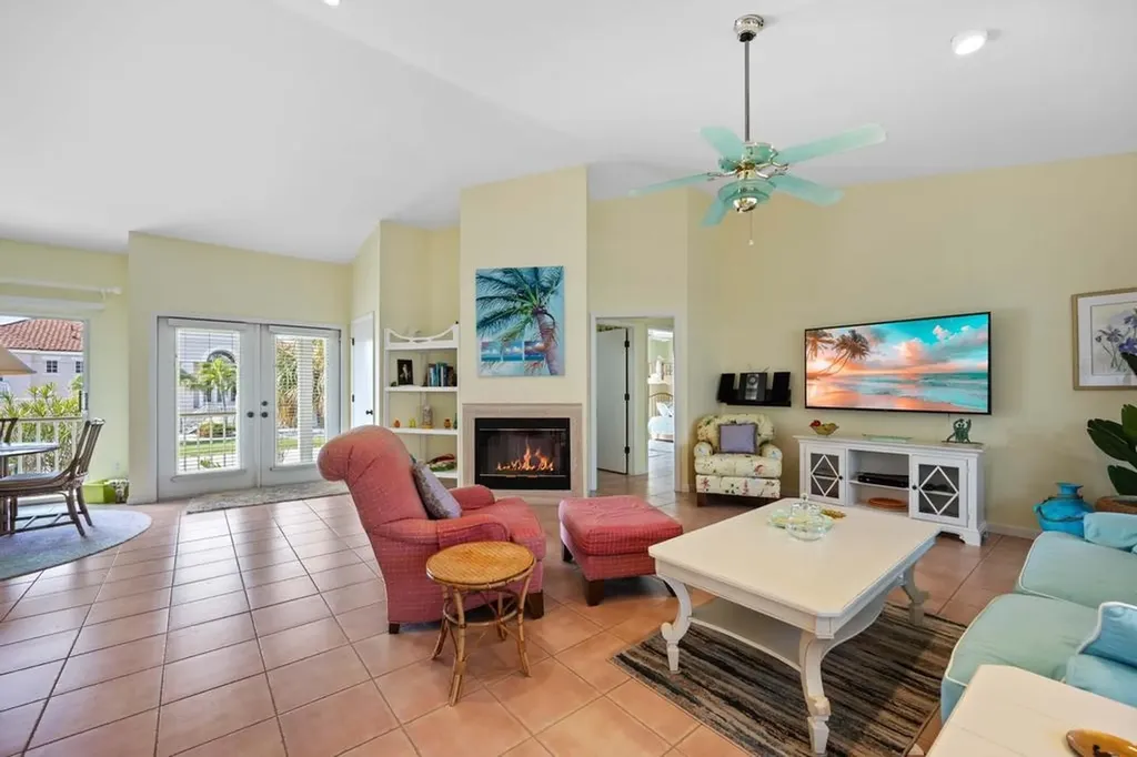 702 Pyrula Avenue Sanibel FL 33957