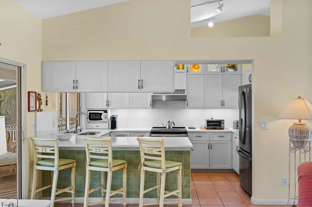 702 Pyrula Avenue Sanibel FL 33957