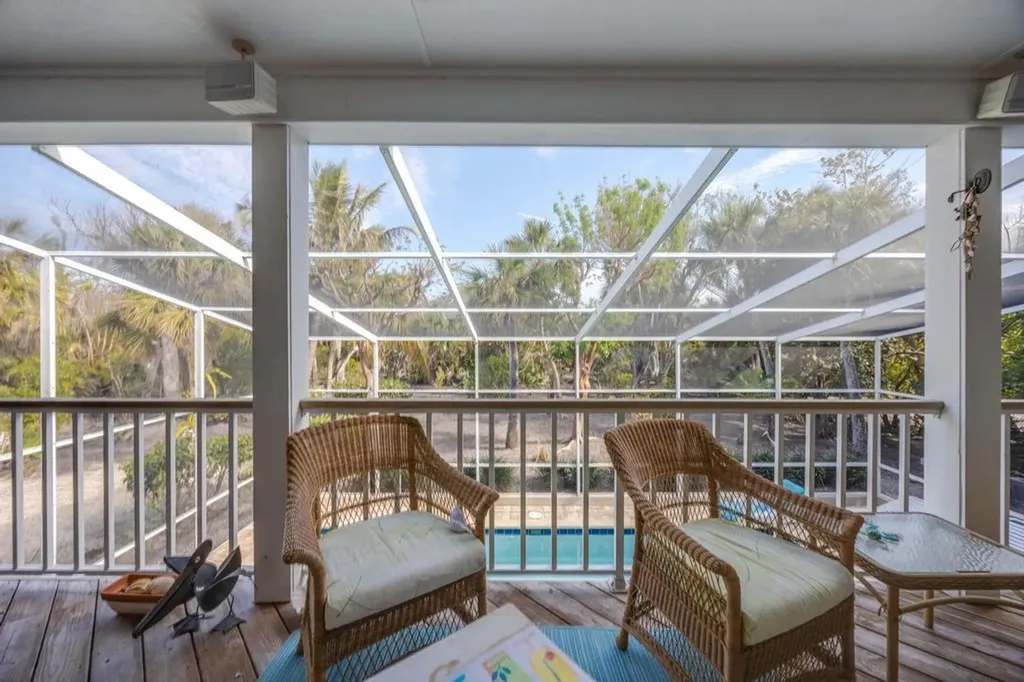 702 Pyrula Avenue Sanibel FL 33957