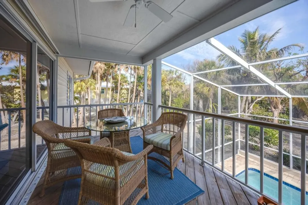 702 Pyrula Avenue Sanibel FL 33957