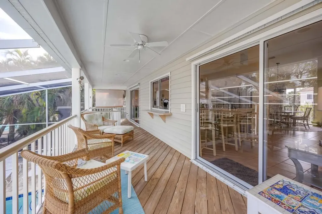 702 Pyrula Avenue Sanibel FL 33957