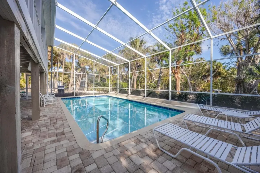 702 Pyrula Avenue Sanibel FL 33957