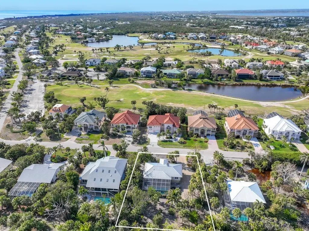 702 Pyrula Avenue Sanibel FL 33957