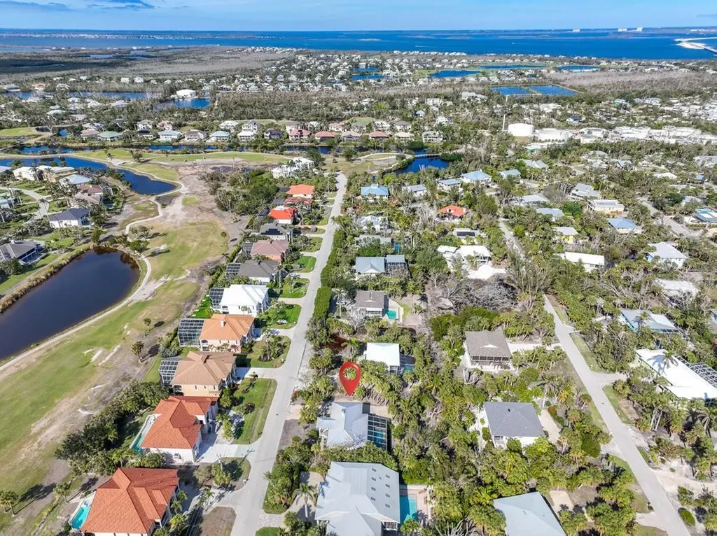 702 Pyrula Avenue Sanibel FL 33957