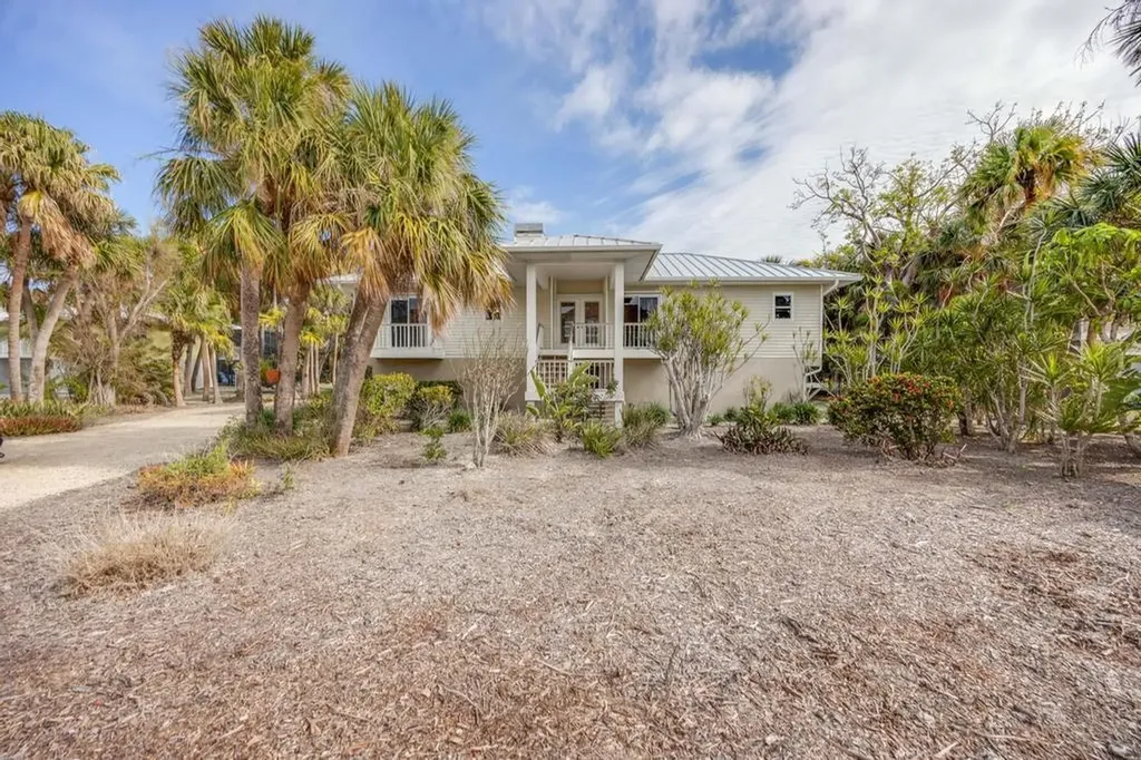 702 Pyrula Avenue Sanibel FL 33957