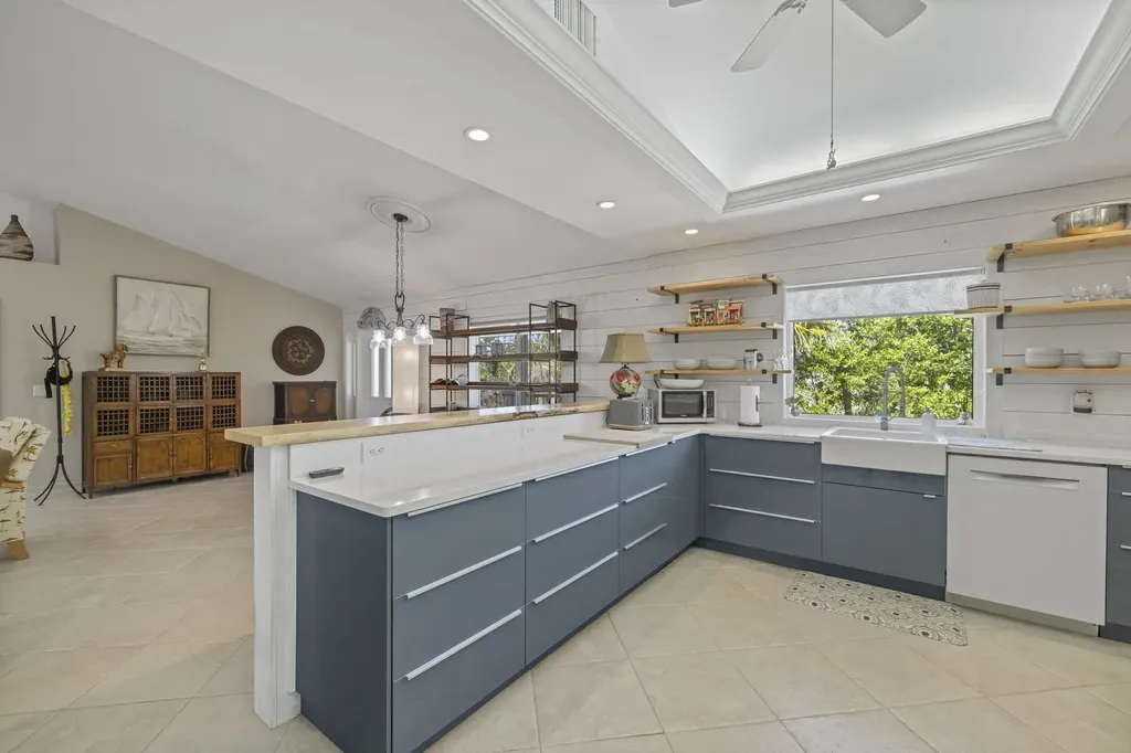 485 Peachtree Road Sanibel FL 33957