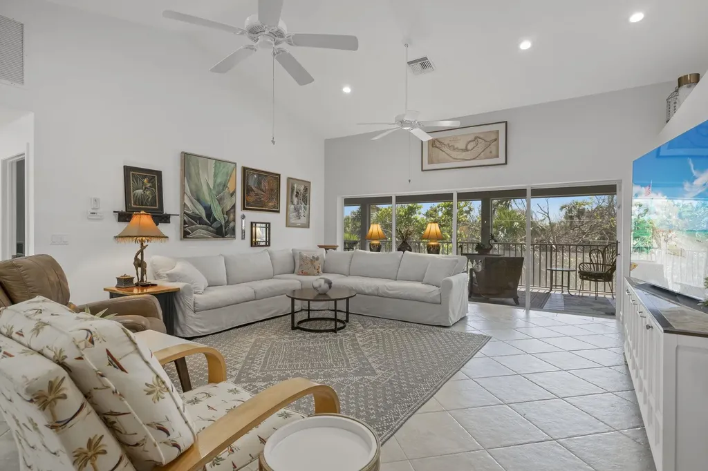 485 Peachtree Road Sanibel FL 33957