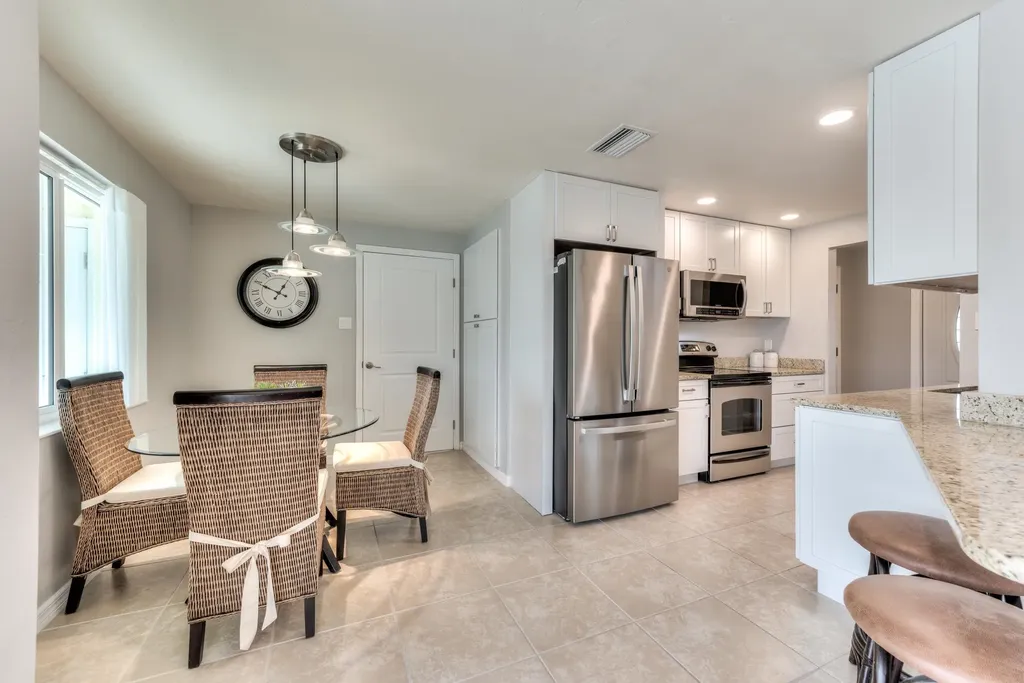 5244 SW 3rd Avenue Cape Coral FL 33914