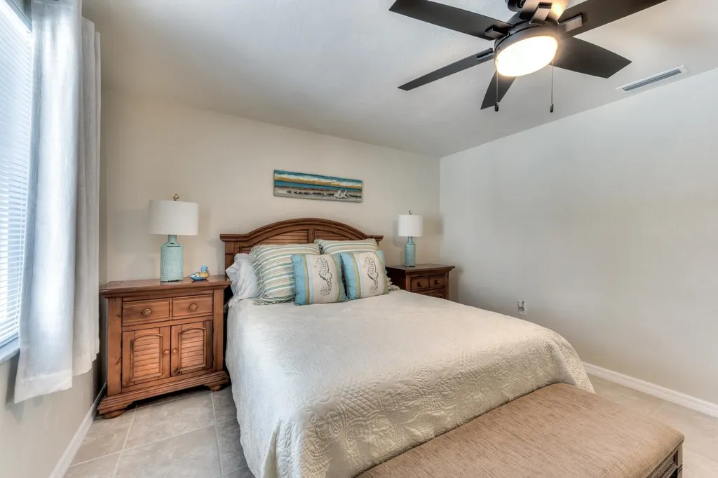 5244 SW 3rd Avenue Cape Coral FL 33914