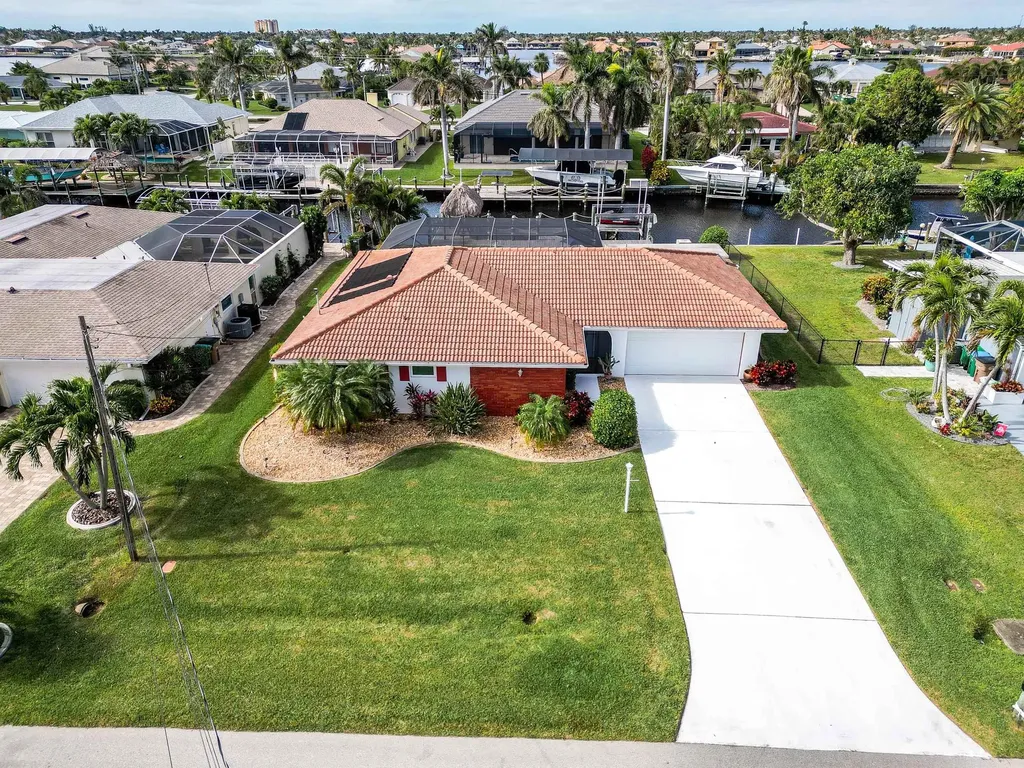 5244 SW 3rd Avenue Cape Coral FL 33914