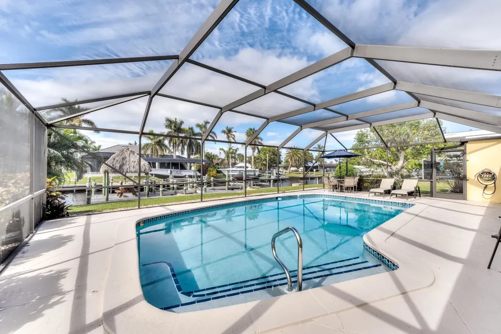 5244 SW 3rd Avenue Cape Coral FL 33914