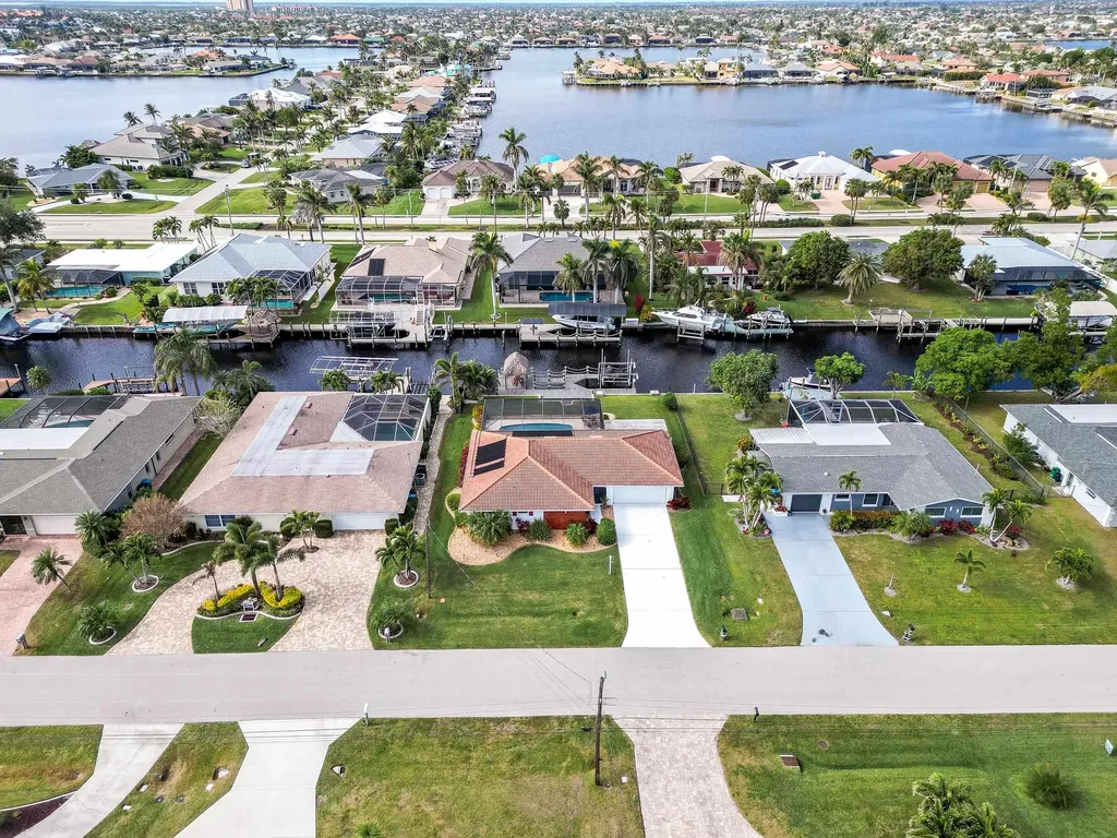 5244 SW 3rd Avenue Cape Coral FL 33914